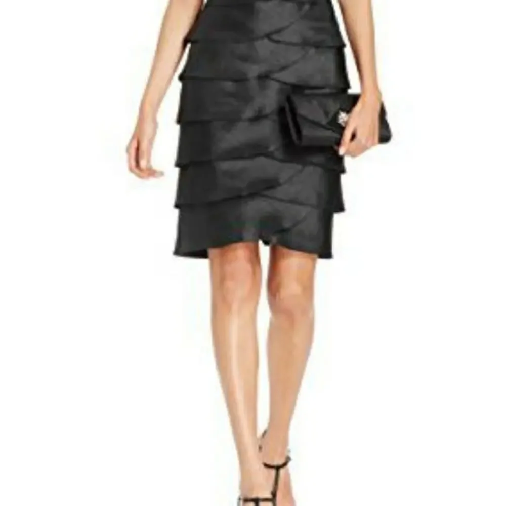 Victor Costa Black Tiered Ruffle Shimmer Knee Length Skirt Size 6